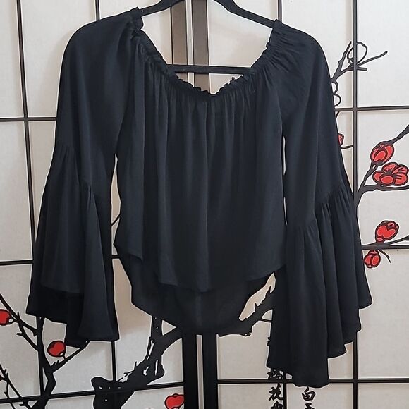 Yumi Kim Black Off the Shoulder Top - Picture 5 of 10